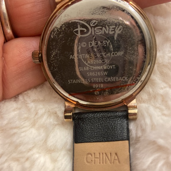 Disney Stitch Rose Gold wrist Watch - Picture 8 of 10